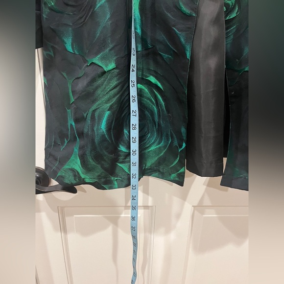 Vintage Caroline Rose Statement Jacket Size L. Green Rose Print. - Picture 8 of 8